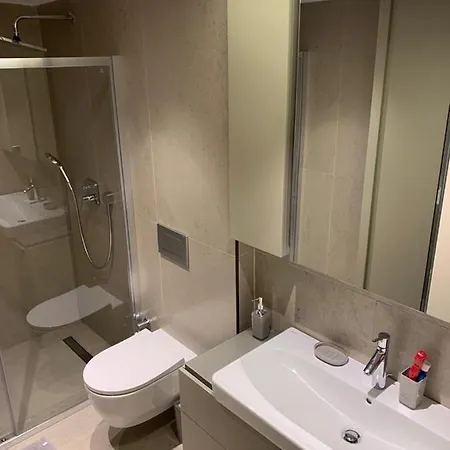 About 5 Thousand For 33 Days Apartman